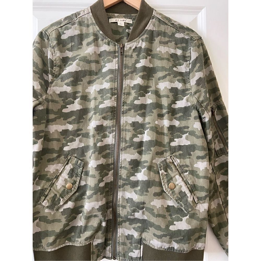 Camo Bomber Jacket Womens Small - Picture 2 of 3